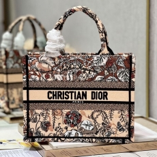 Christian Dior Shopping Bags